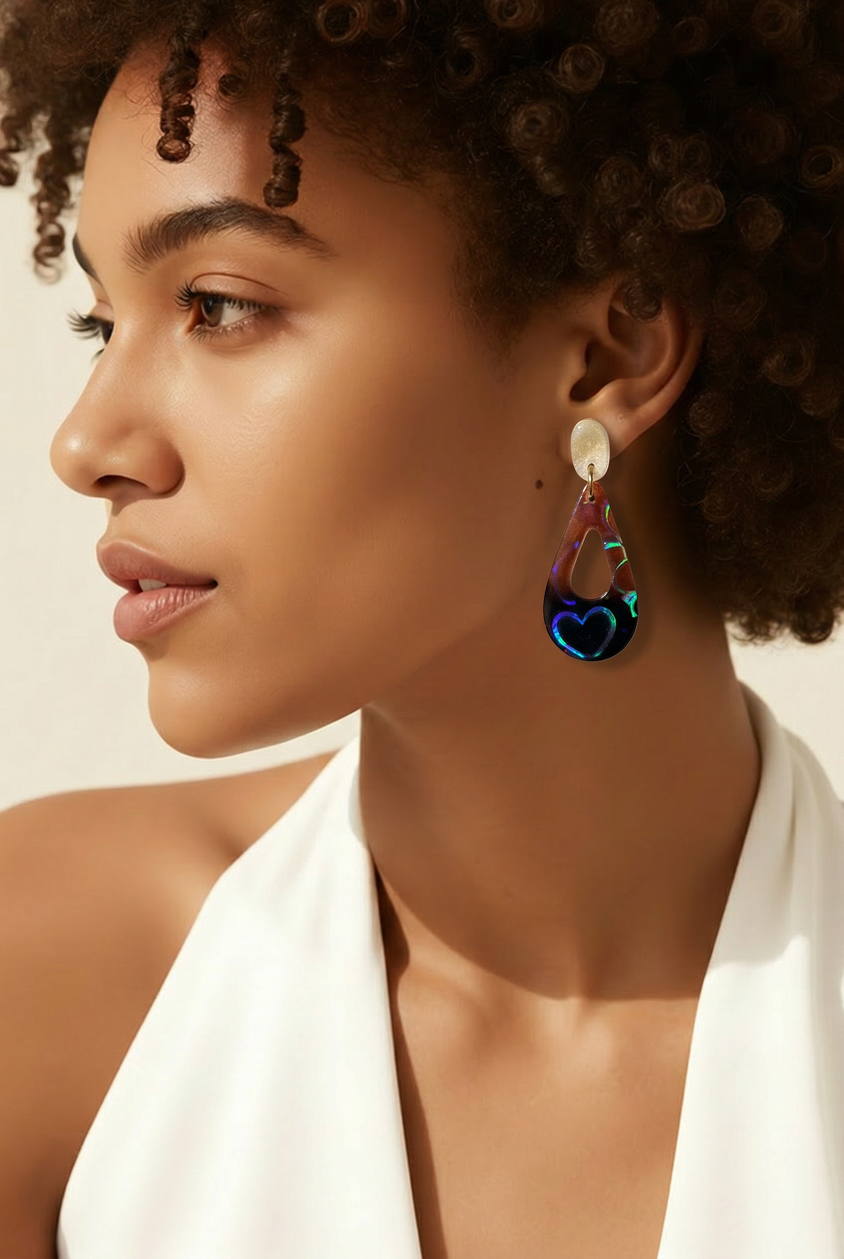 Unique. Handmade earring. One of a kind. Never to be repeated.. Waiting just for you!      F10