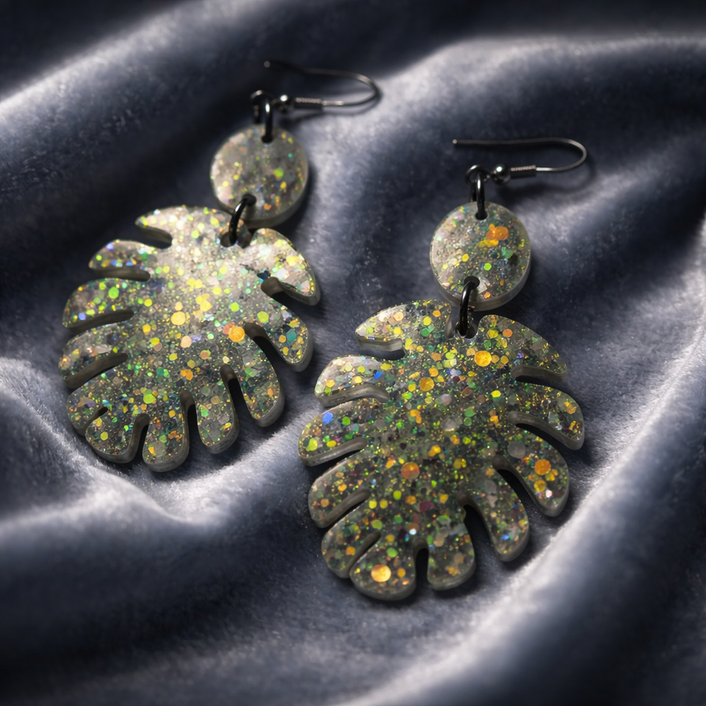 UniquA handmade earring to brighten any occasion, One of a kind. Never to be repeated again.      A09