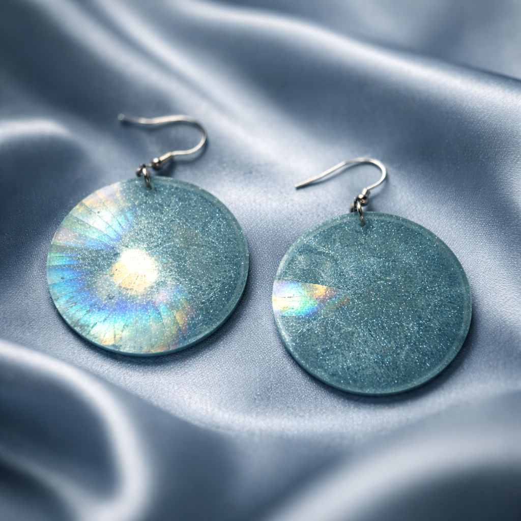 The handmade earring to make you feel wonderful. Unique and one of a kind. never to be repeated again . B02