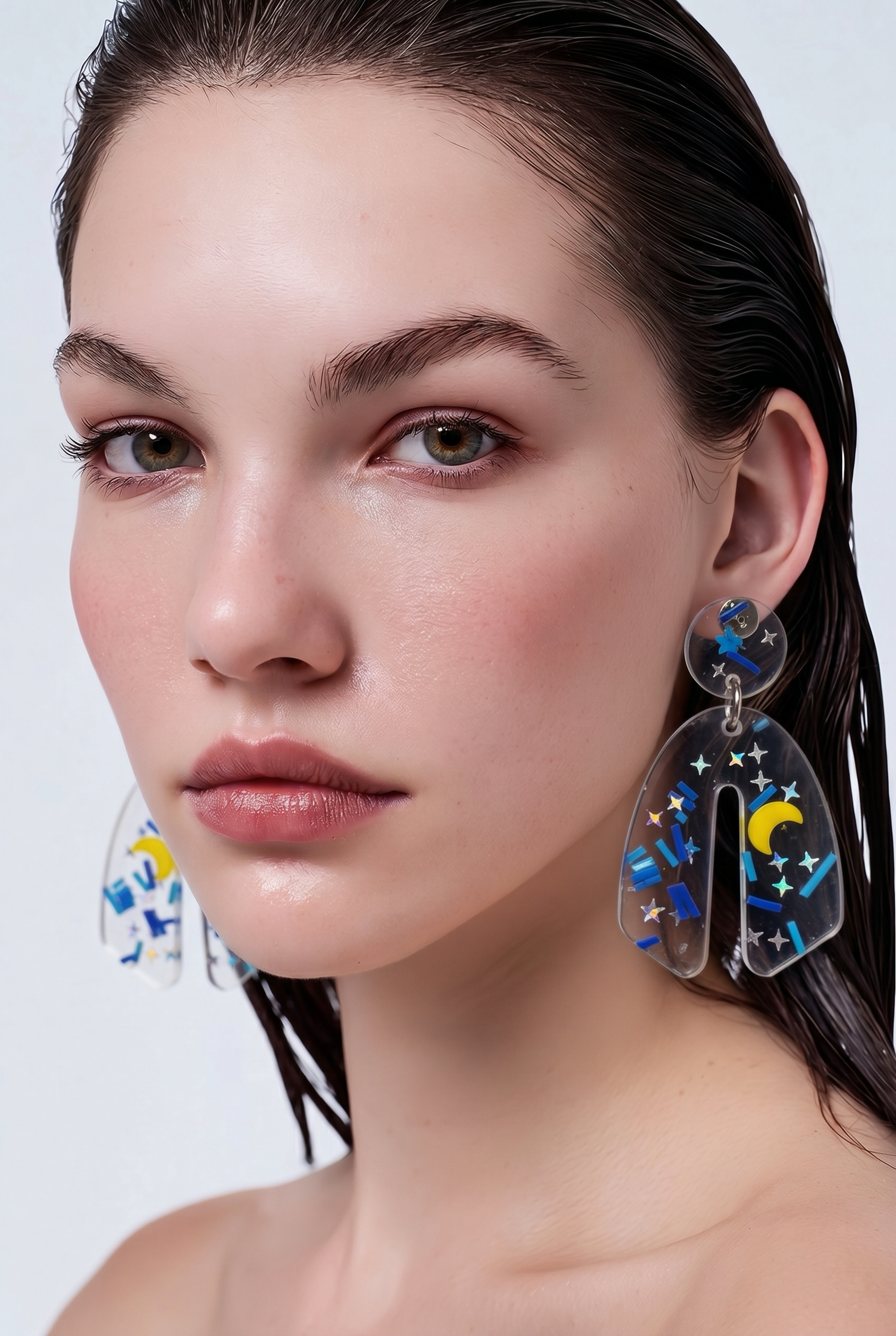 A Wow Funky unique handmade earring. See the stars in her eyes. One of a kind. Never to be repeated.      C02