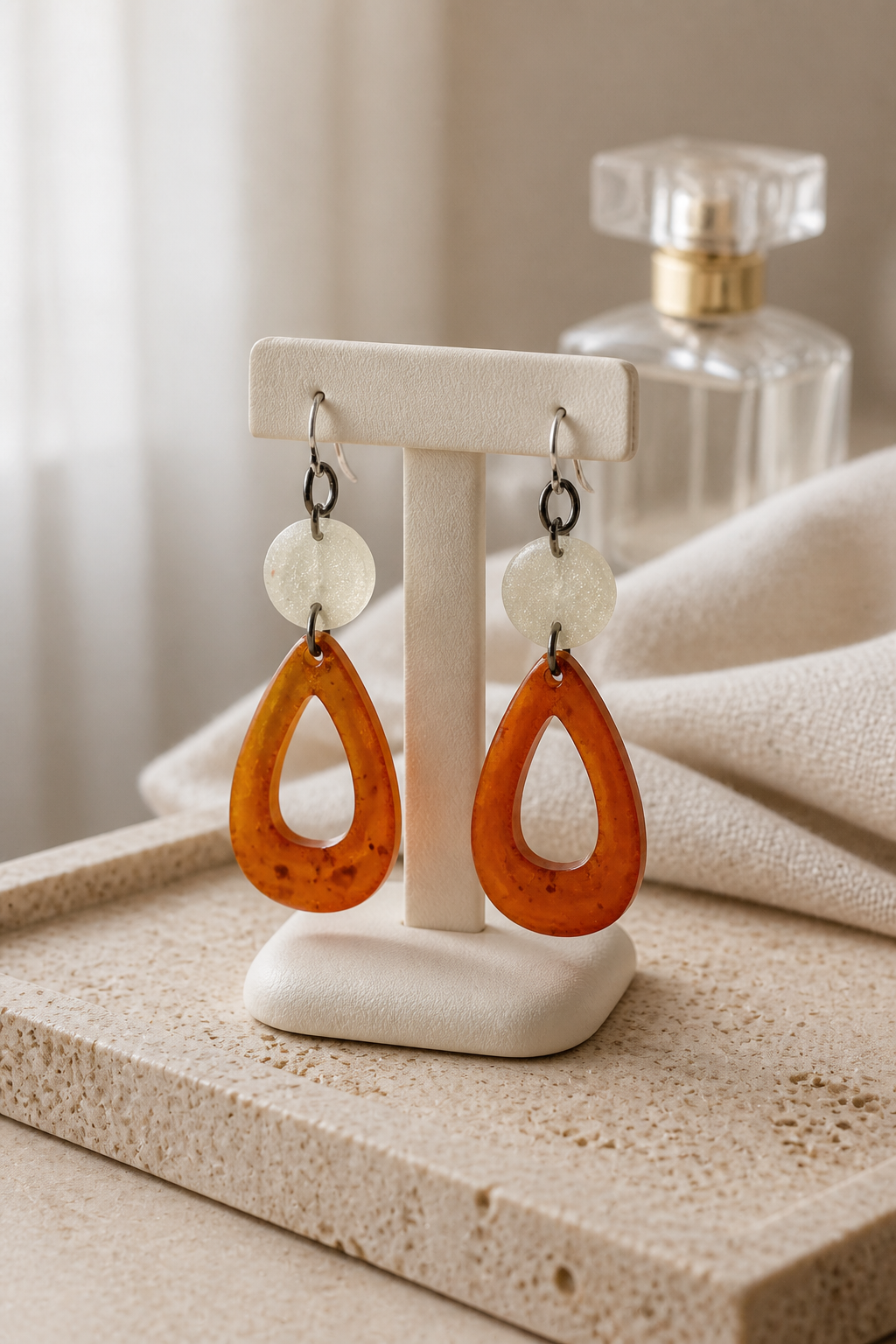 a Head turning hypo-allergenic earring for the elegant you.  L02