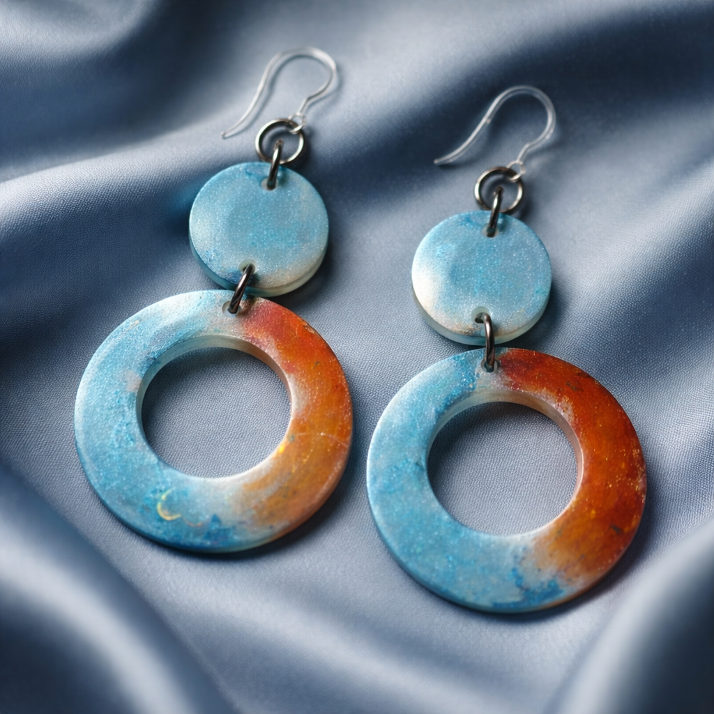 A Hypo-allergenic lightweight beauty for the elegant party lady.  These earrings are made to be worn and noticed.  L04