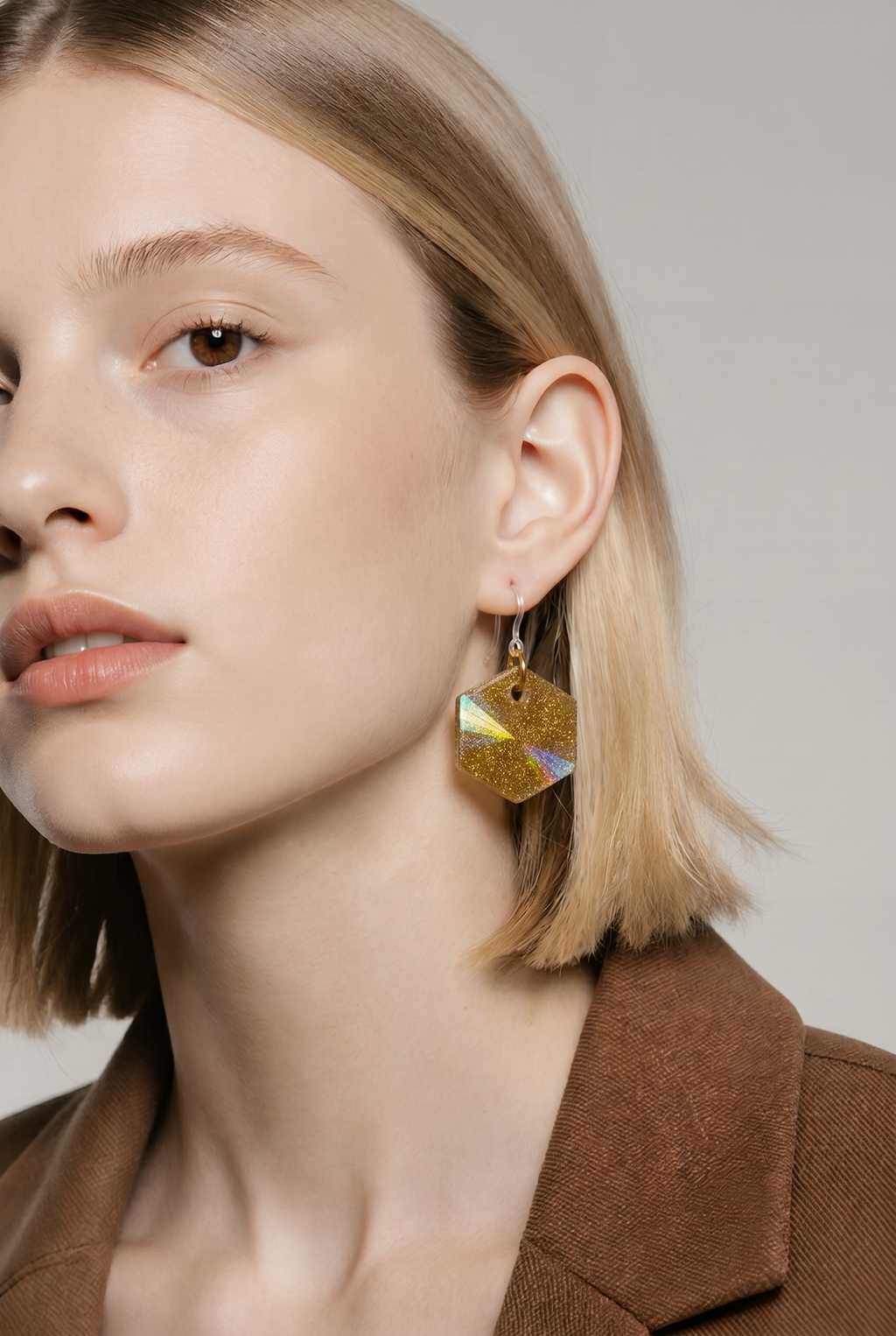 a Stylish handmade earring crafted for everyday elegance. Lightweight and comfortable  L08
