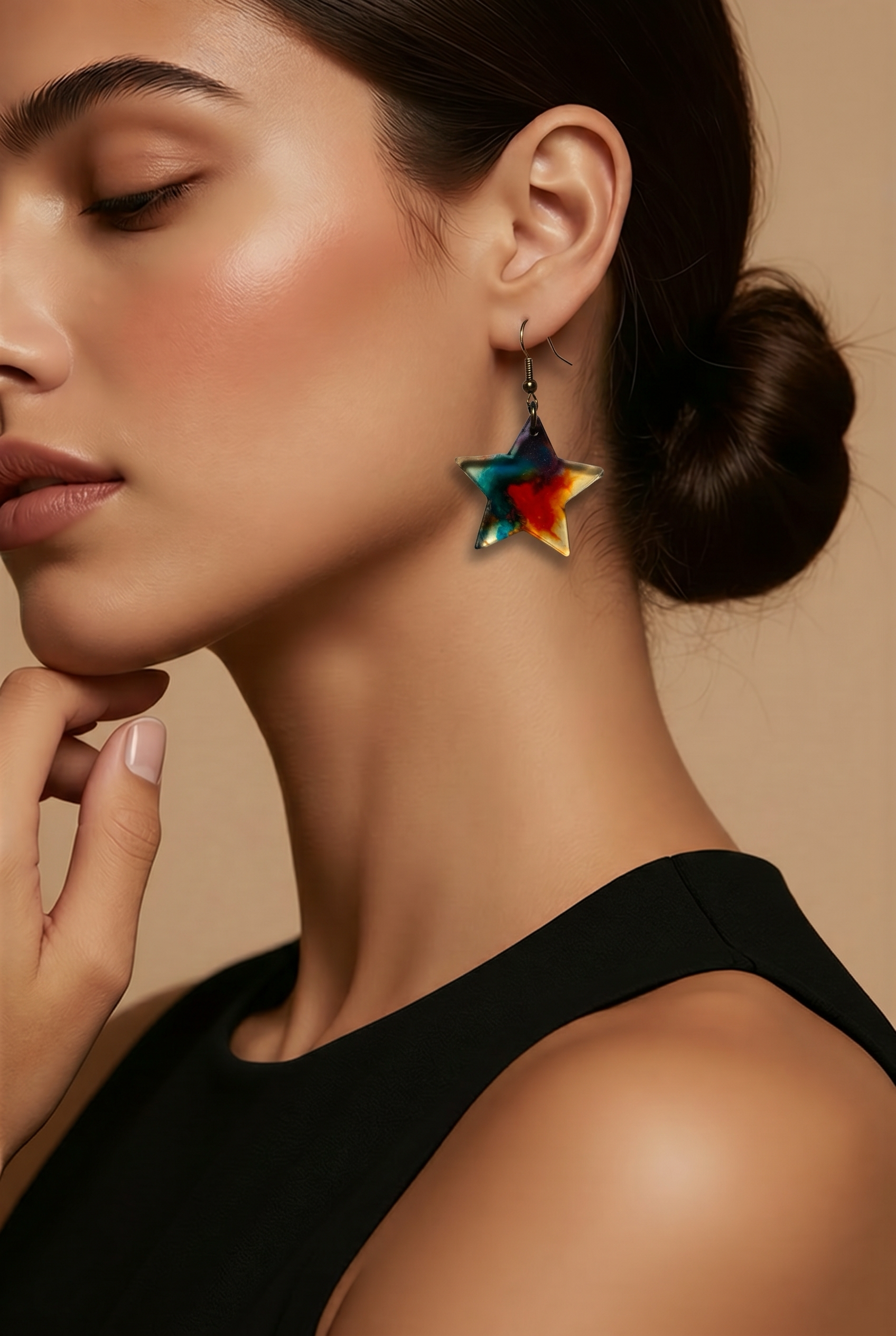 A sofisticated statement piece with a modern artistic finish . One of a kind.   B04