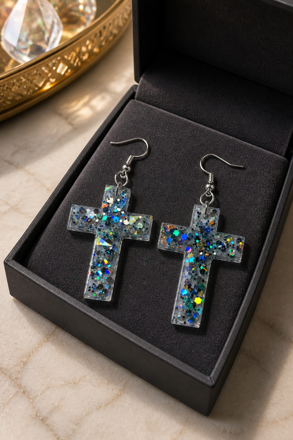 A Bold sophisticated statement piece designed to stand out beautifully with 925 St Silver hypoallergenic hooks for a hygiene comfortable wear .  M08