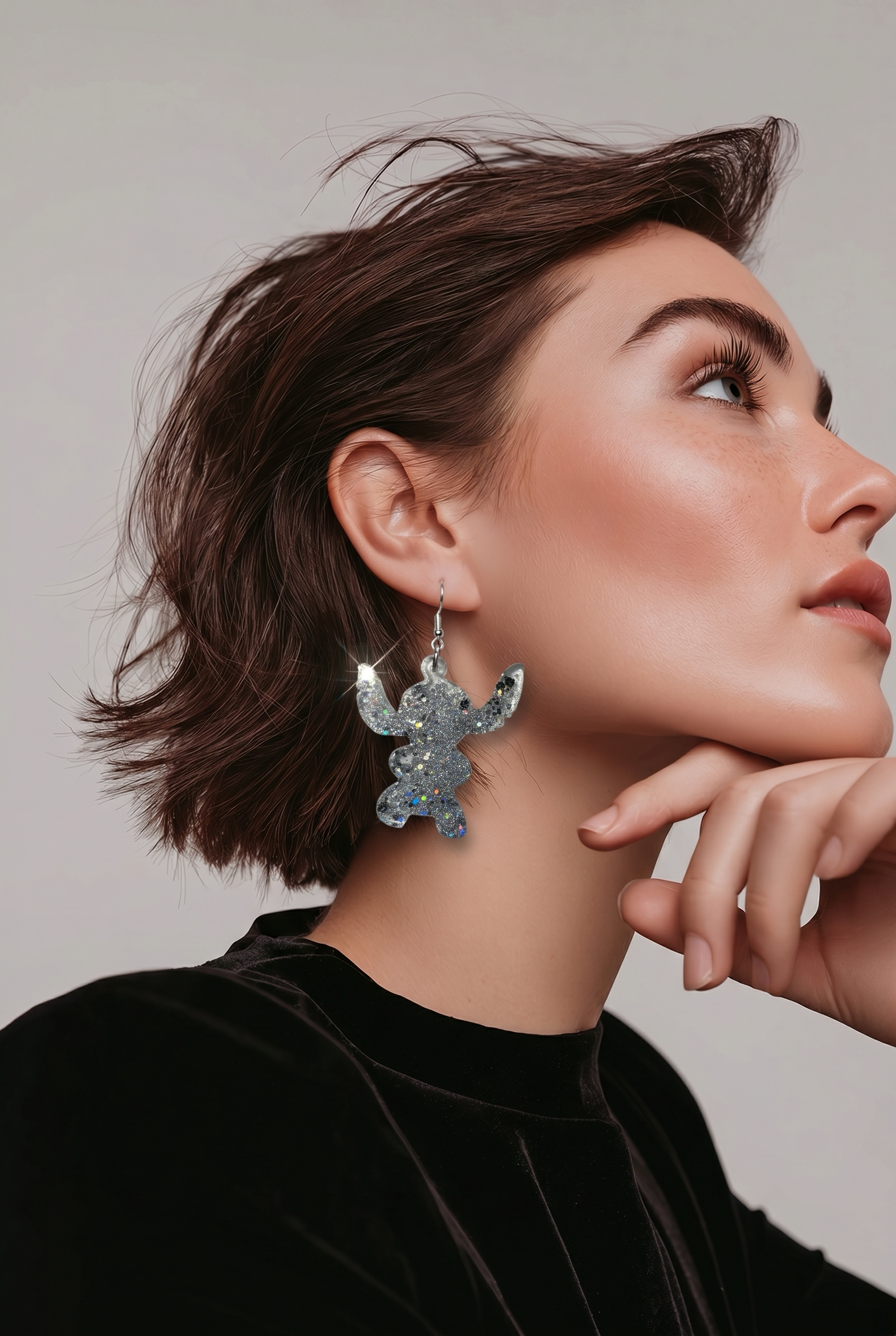 A bold , funky and eye catching earring made for the playful you. Fitted with stylish 925 sterling silver hypoallergenic hooks. M09