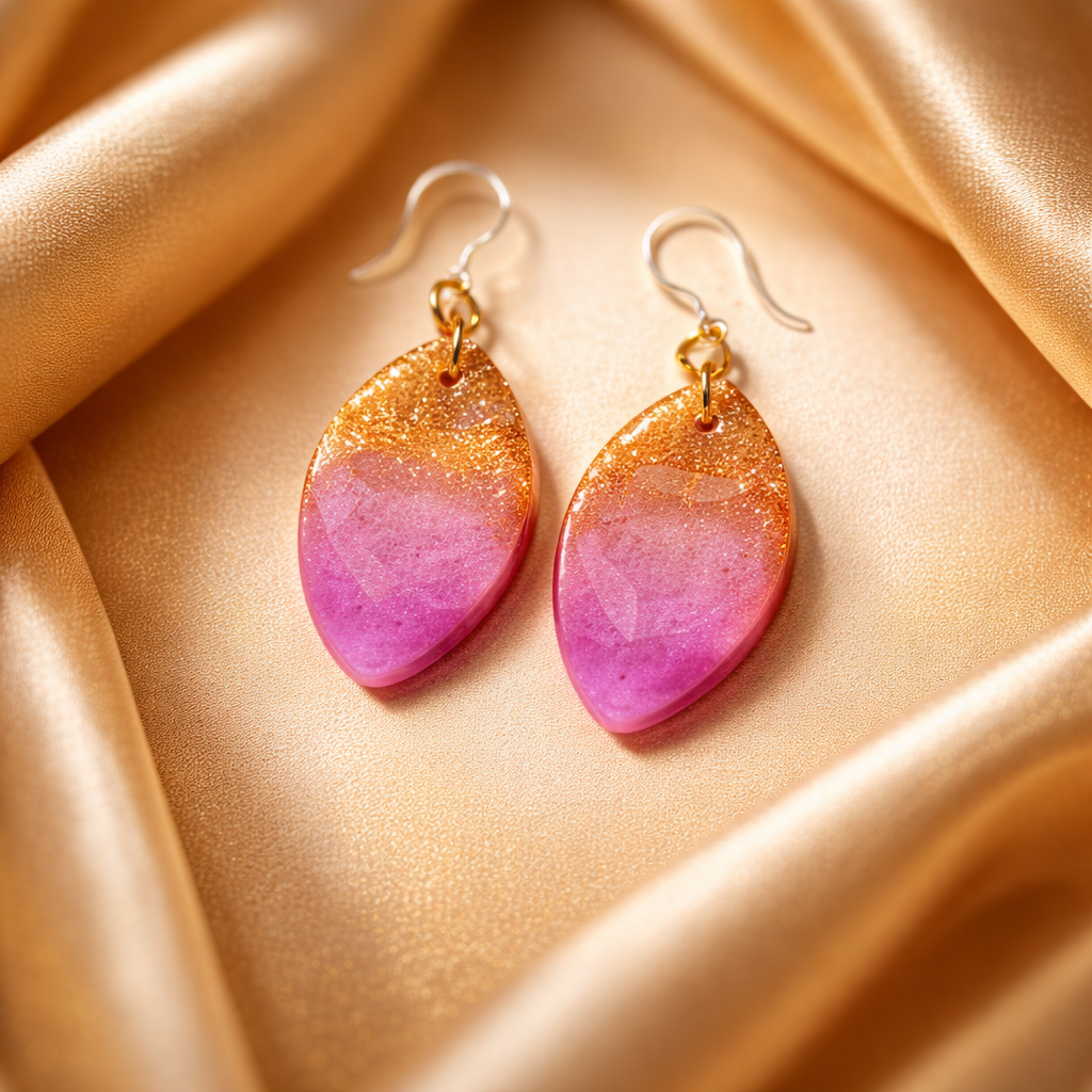 A lightweight funky hypoallergenic earring. Made for that all night party. Enjoy your earrings.  N07