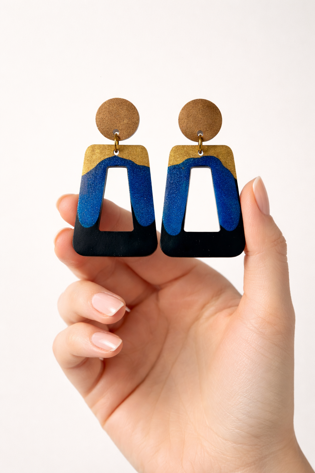 Bold and Beautiful, sophicticated handmade earring to add to your collection.  P03