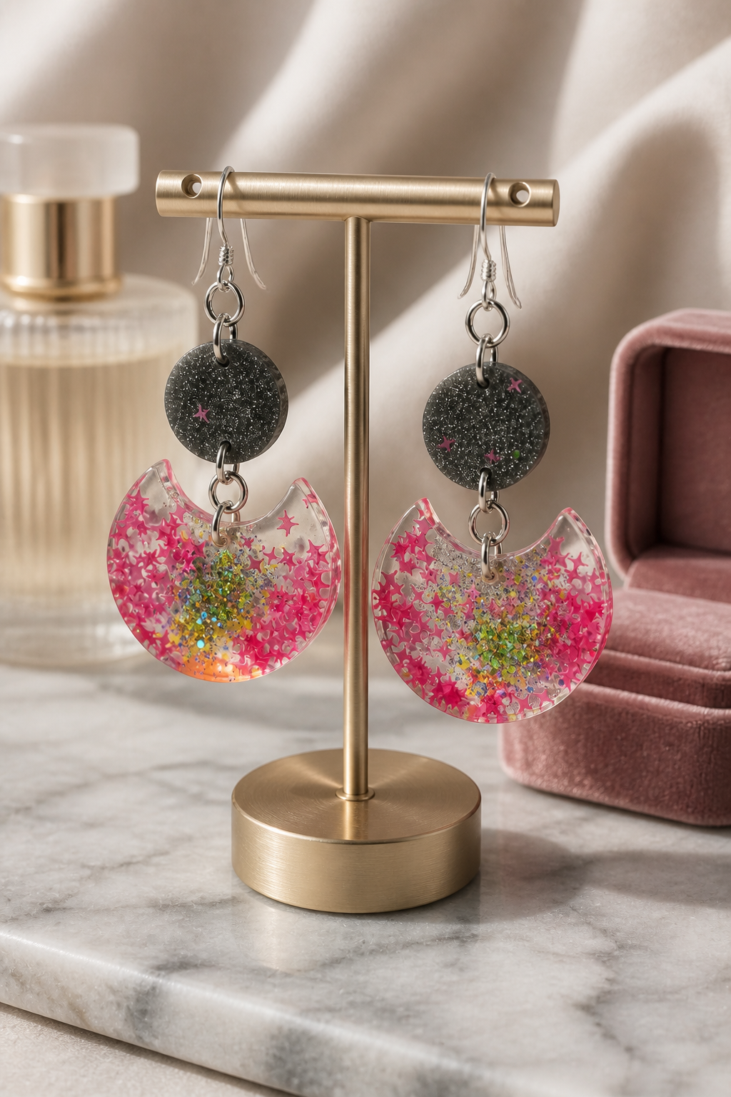 A bold glam party earring , these earrings make every outfit unforgettable  R09