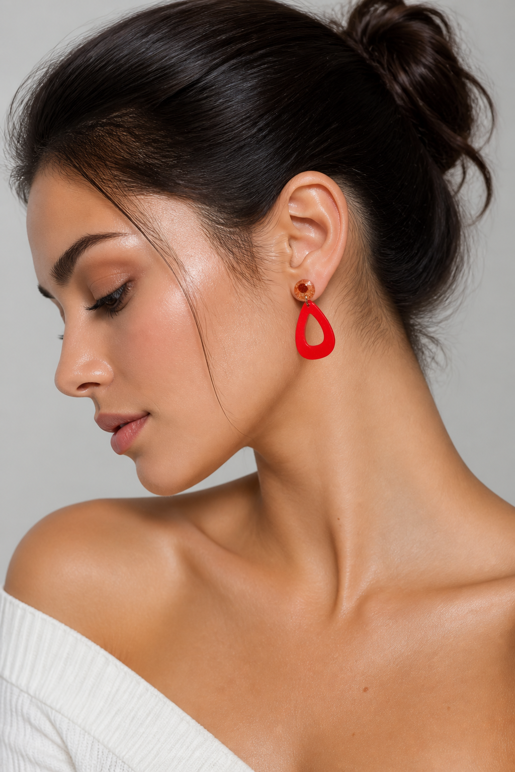 A cool Ferari red handmade earrings. Made to turn heads. Race me home to glam your collection .  S11