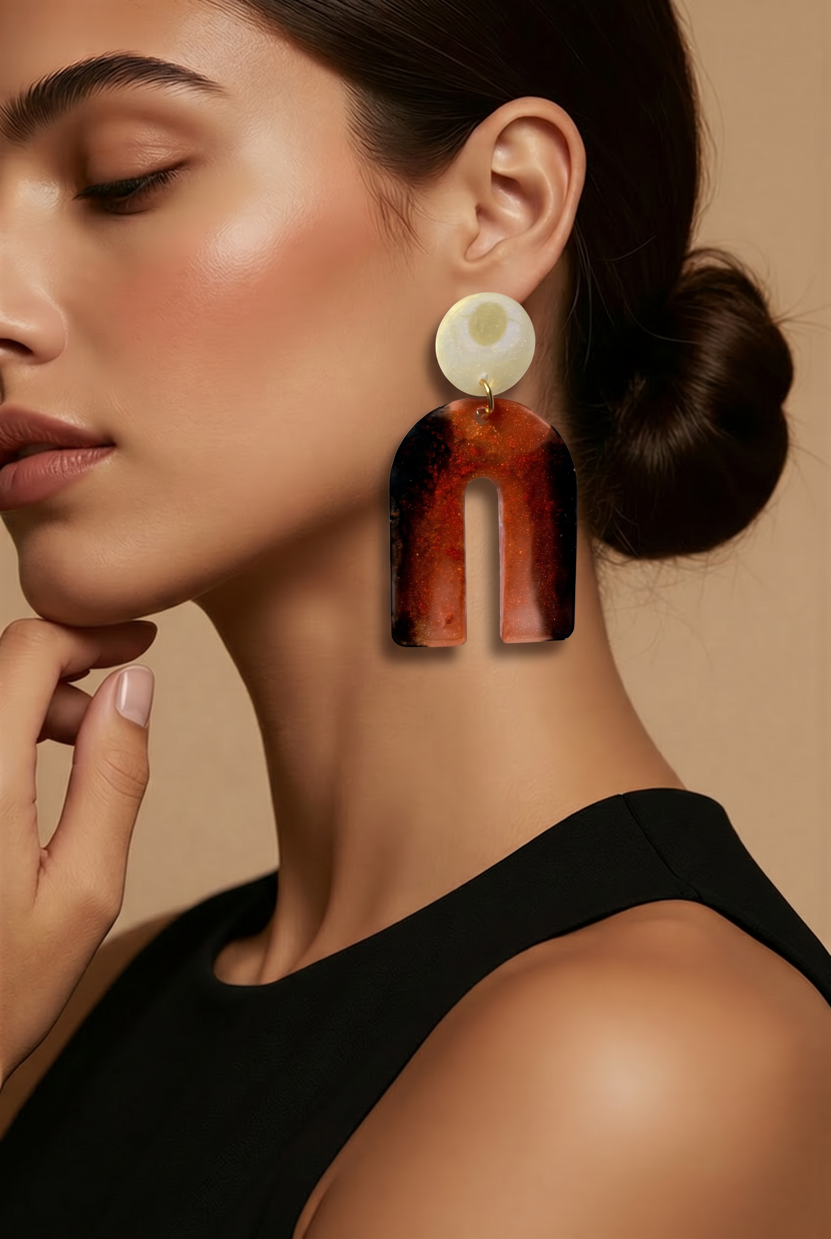 A bold stylish elegant handmade earrings. Crafted to enhance your collection !   S13
