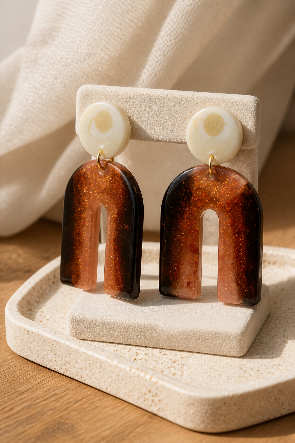 A bold stylish elegant handmade earrings. Crafted to enhance your collection !   S13