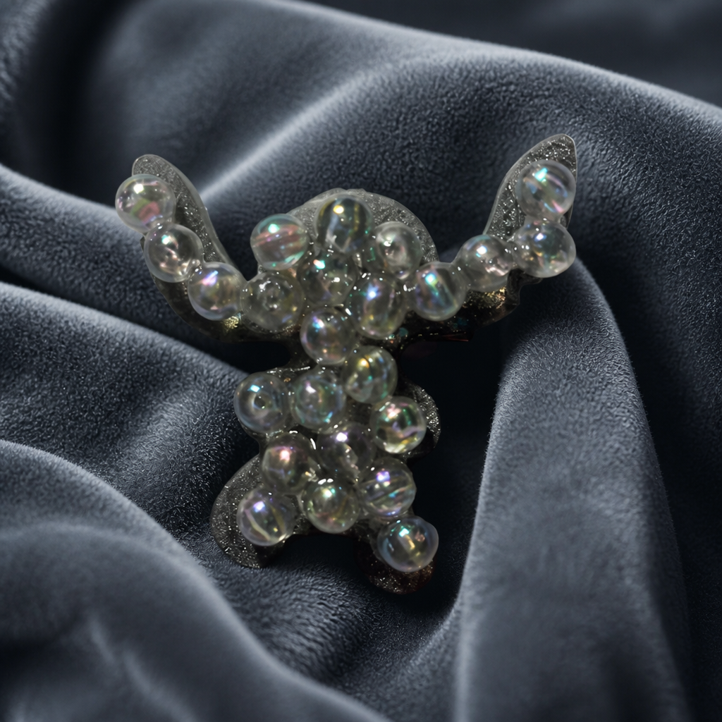 BROOCHES. bold funky playful pearly Stitch. One of a kind to glam any outfit. Enjoy your jewelry .  BR06