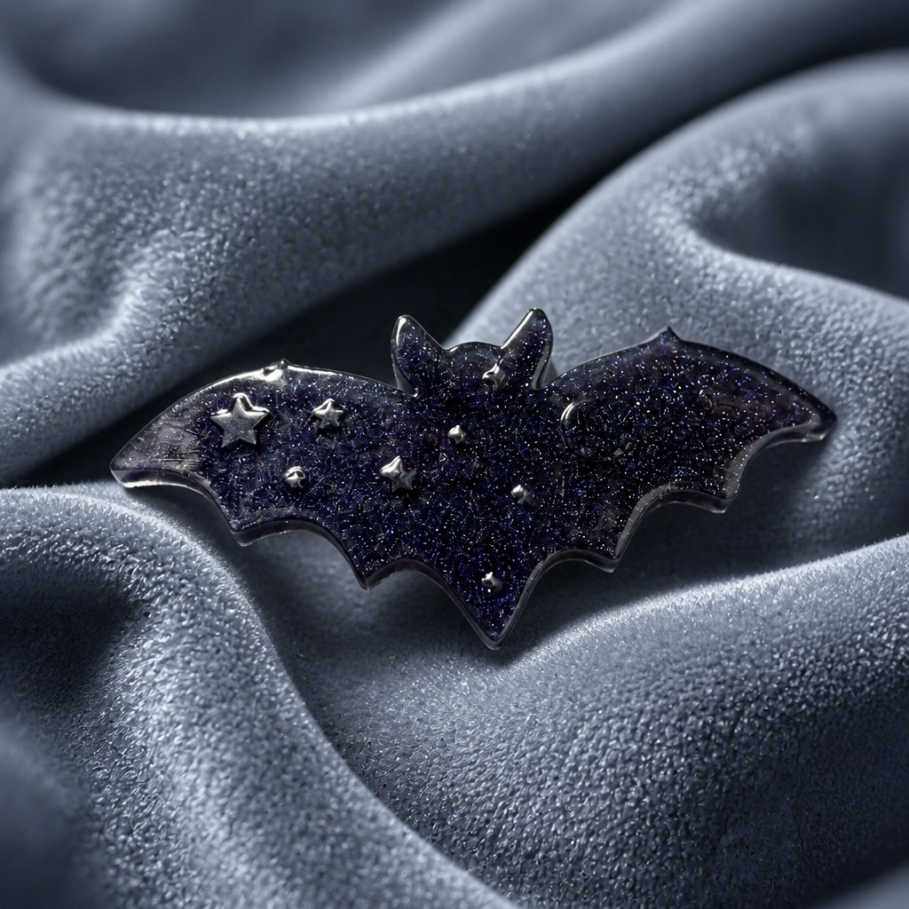 BROOCHES. Playful funky brooches. Enjoy and make it part of your collection  BR07