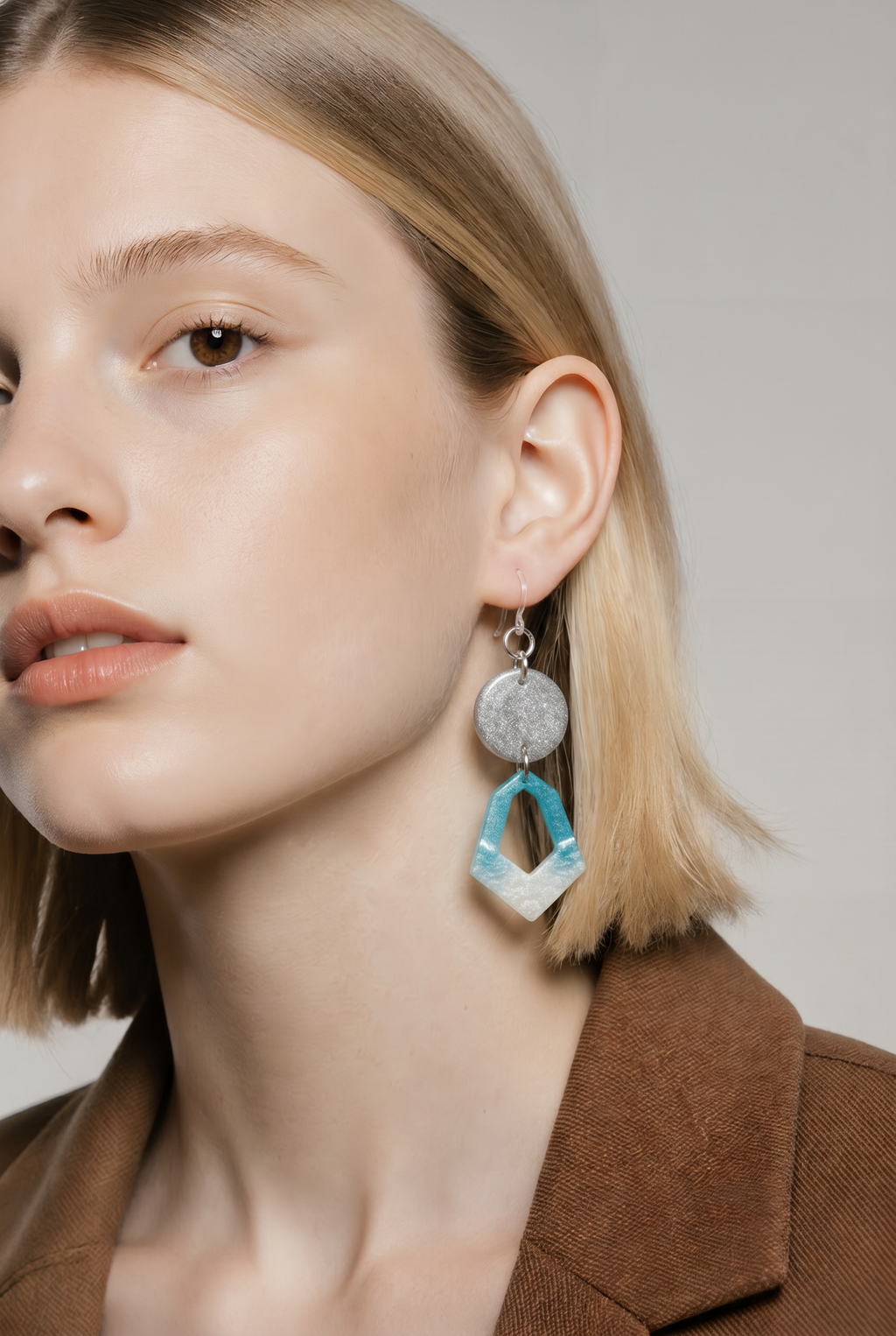 Cool funky chic handmade earrings. They will glam any outfit. Made to enjoy ! T9