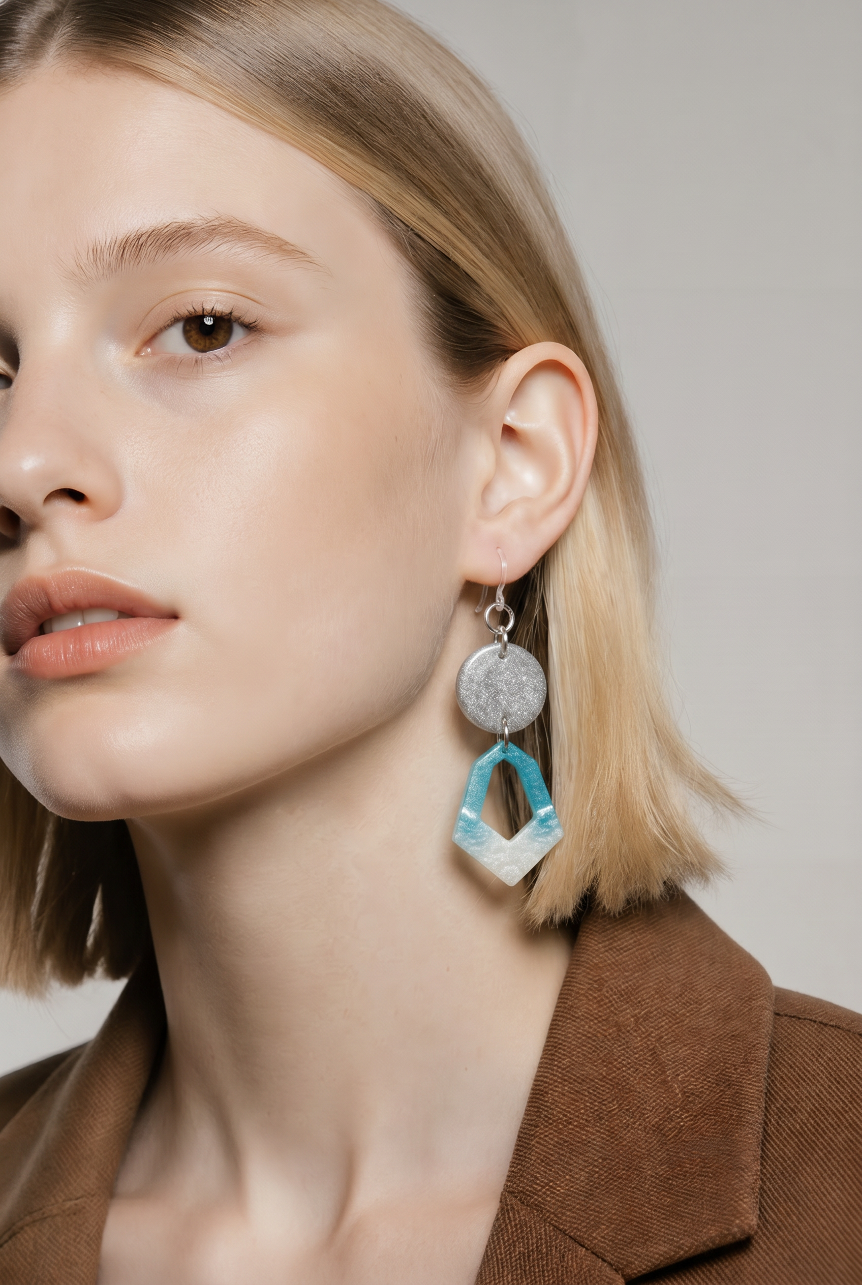 Cool funky chic handmade earrings. They will glam any outfit. Made to enjoy ! T9