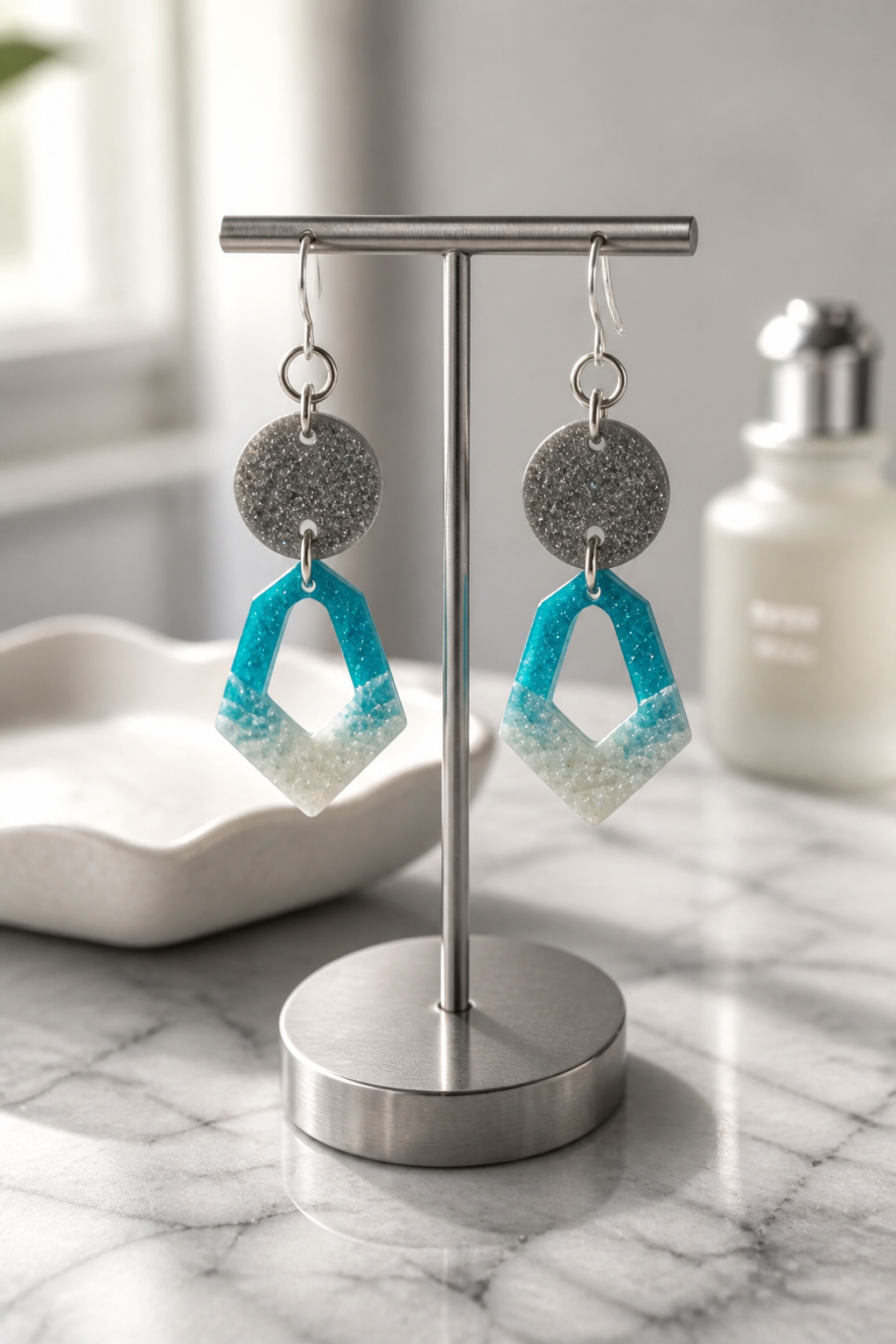 Cool funky chic handmade earrings. They will glam any outfit. Made to enjoy ! T9