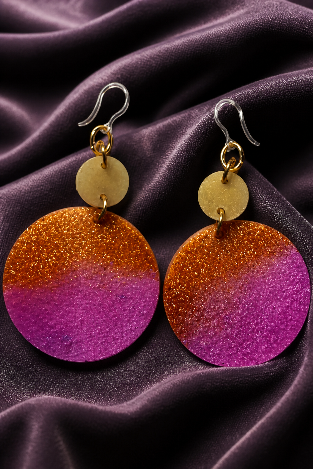 Beautiful elegant glam party handmade earrings . Made to enjoy and turn heads.Time to sparkle and shine T015