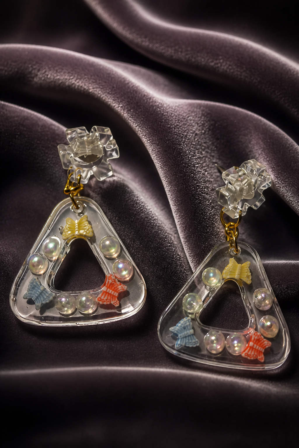Beautiful elegant unique handmade earrings. Made to enjoy and glam any outfit. Make it yours. V02