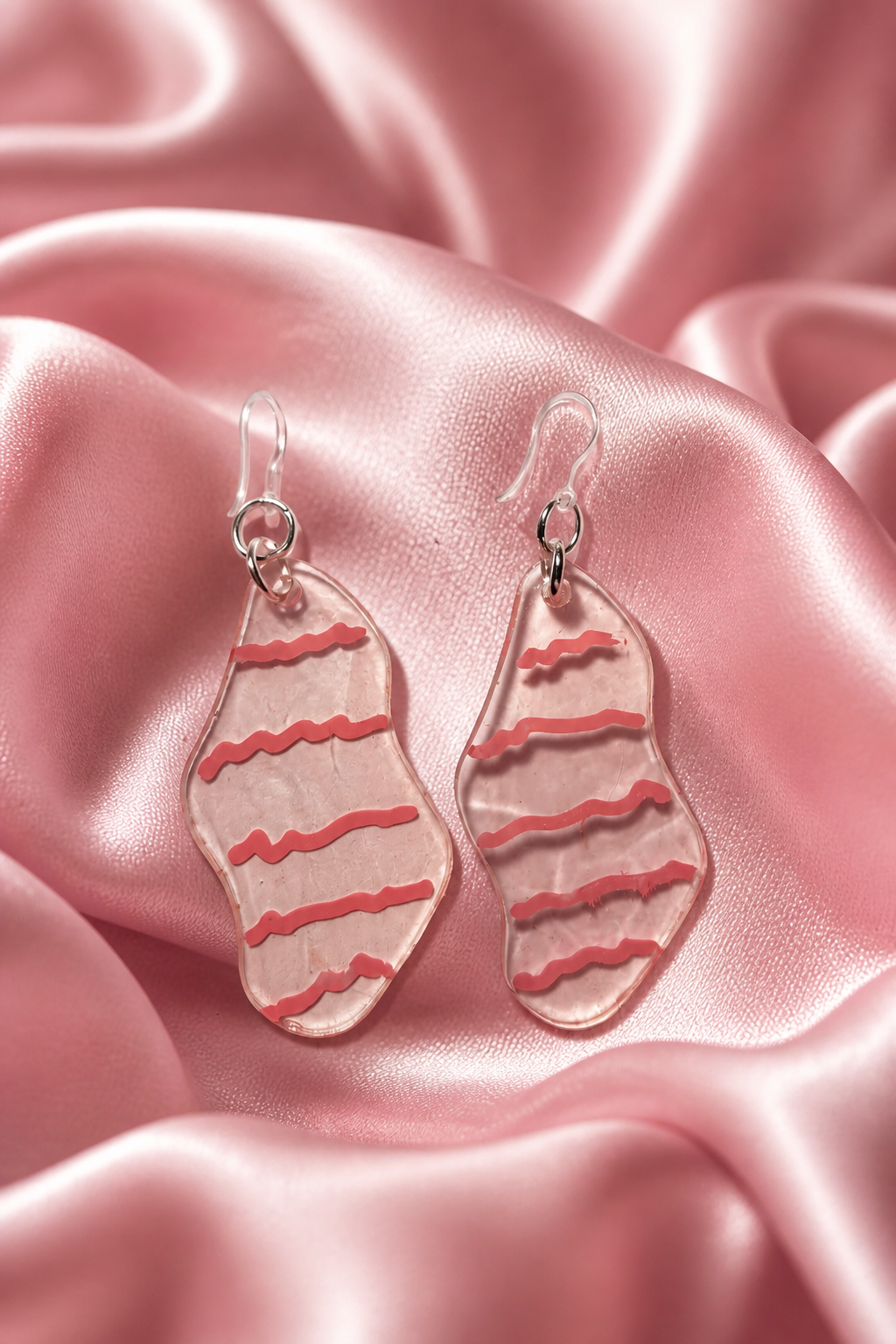 Stylish classic elegance, handmade earrings to enjoy and make a statement of style. Glam your outfit and collection with this set. Made to impress and turn heads . V03