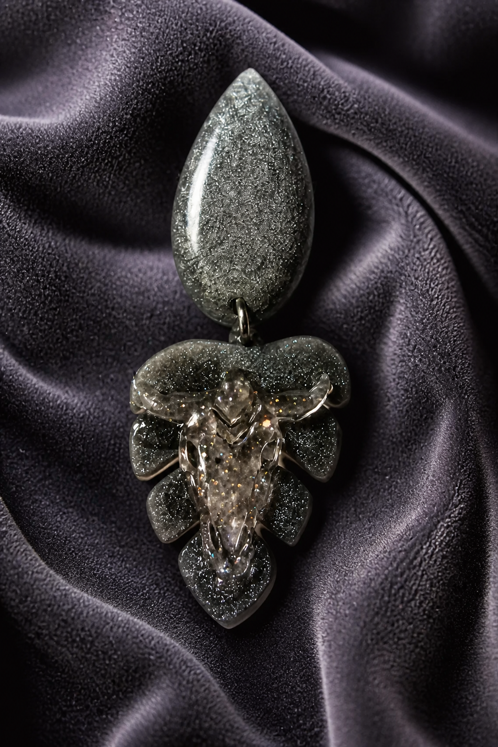 Brooches : Cool funky handmade brooches. Made to enjoy and to be different. Stand ot with this one !  BR024