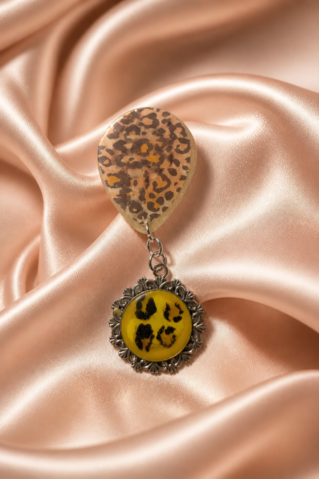 Brooches: coll funky playful handmade brooch. crafted to stand out and turn heads. be the center of attraction. BR020