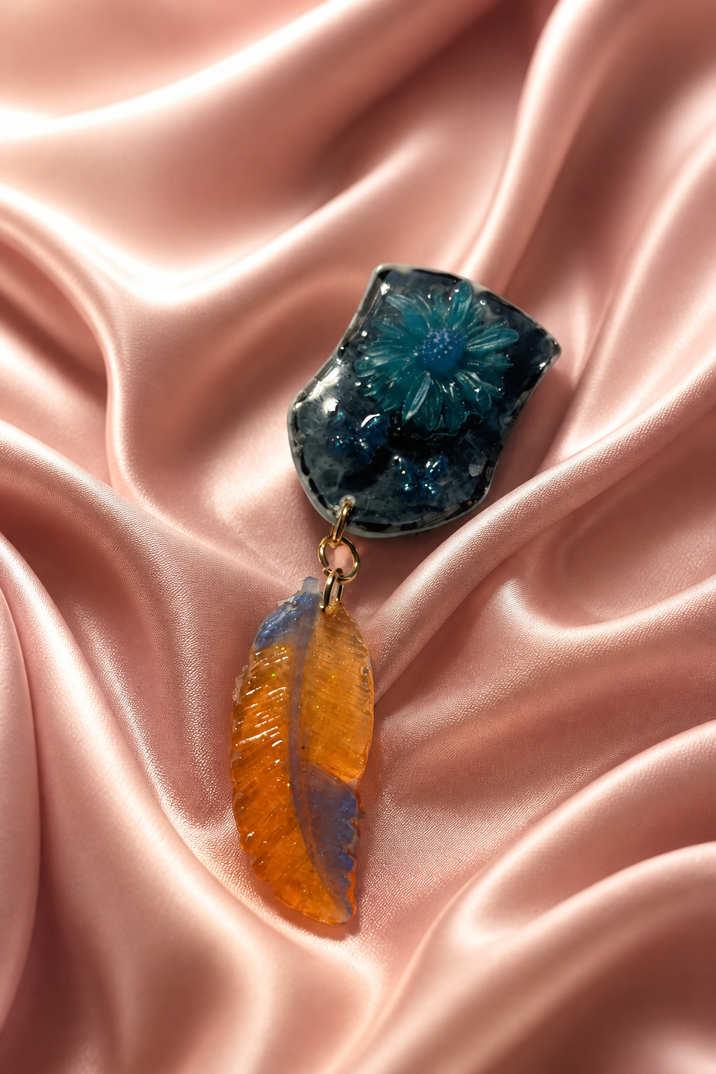 Brooches: A cool funky handmade brooch. Made to be enjoyed , glam your style!  BR029