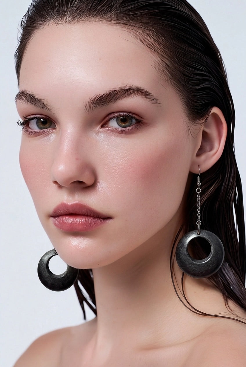 Beautiful classic elegance, handmade earrings made to stand out. Turn heads with this set. V07