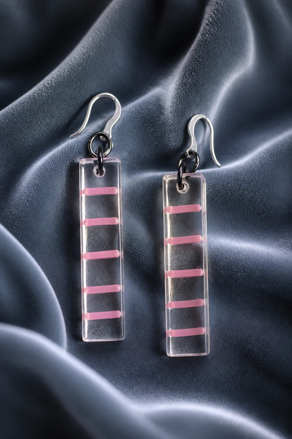 A stylish elegant hypo-allergenic handmade earring. You didn't ask for them, but you need them.  V09