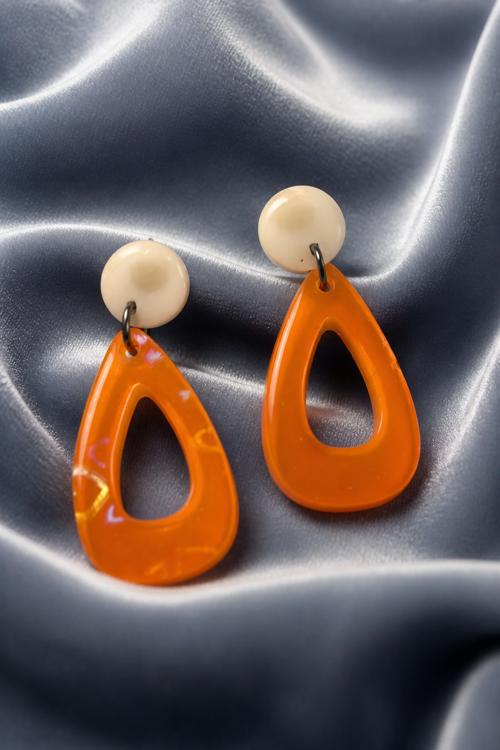 Cool funky neon handmade earrings. Enjoy at any occasion ! YES!! You want them now   F09