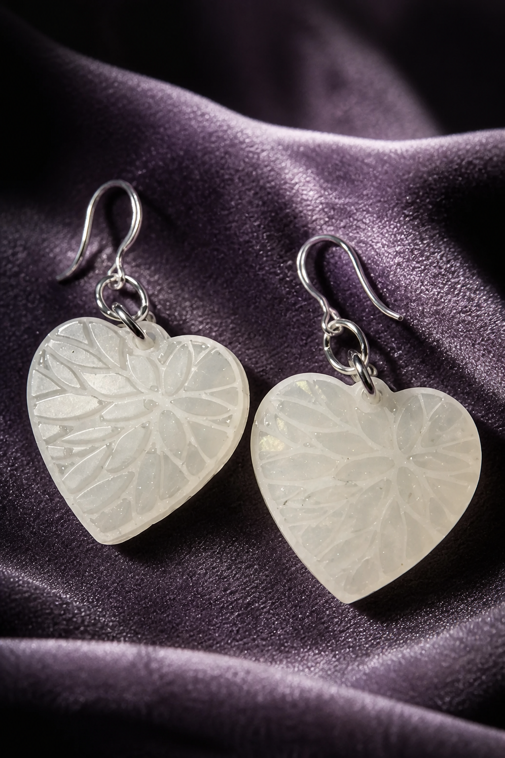 Beautiful cool classic elegance. Hypo-allergenic handmade earrings. You didn't ask for them, but you need them ! Grab them before they are gone ! For the exquisite person.     F03.