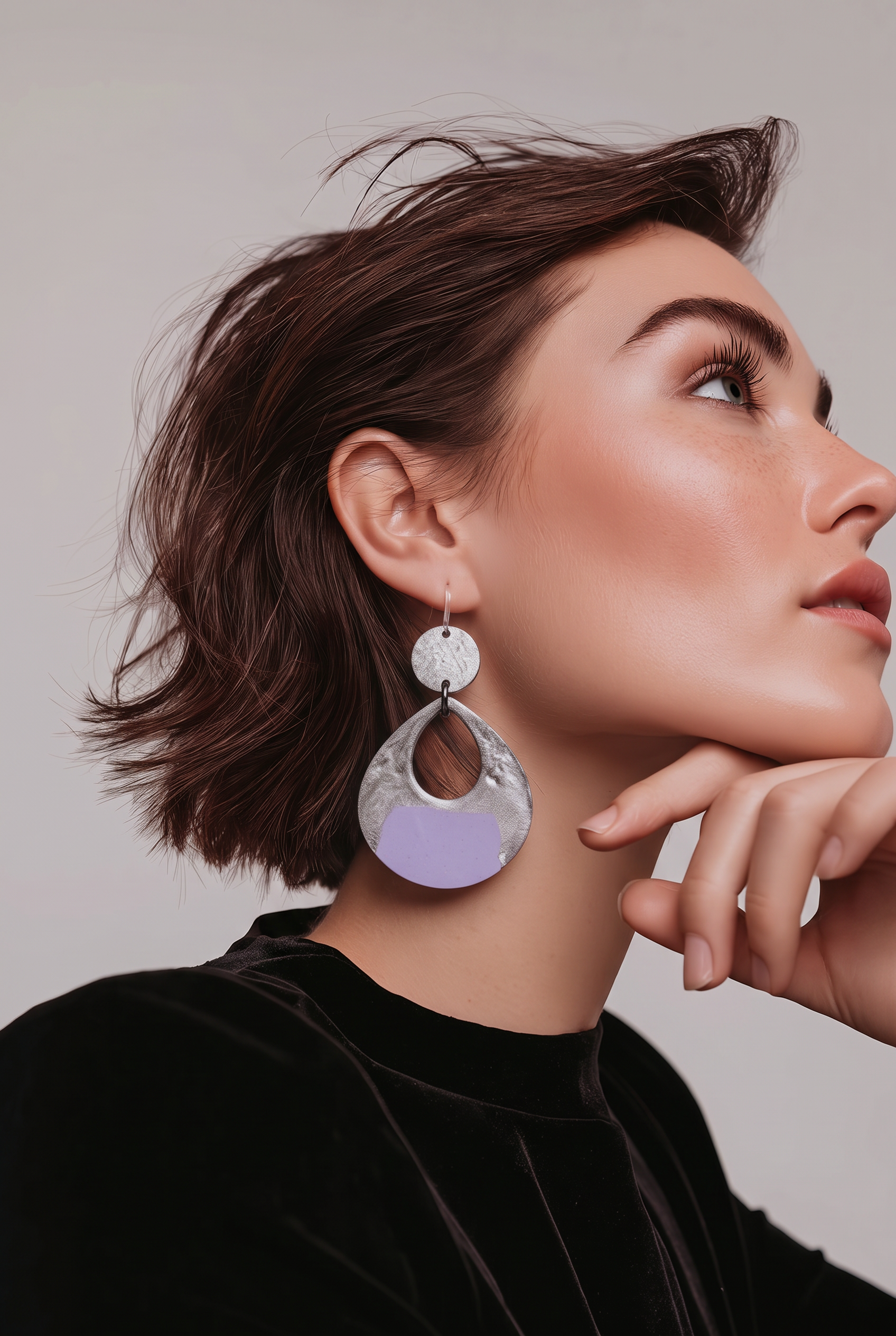 Beautiful chic handmade hypo-allergenic earrings to add elegance and versatility to your wardrobe. . It can be yours.     E09