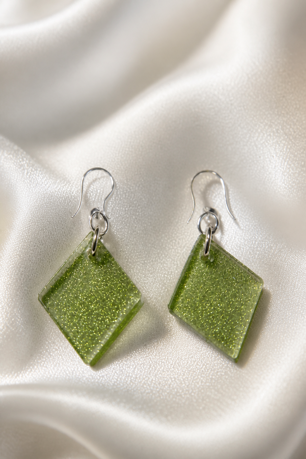 Gorgeous stylish  handmade earrings with hypo-allergenic hooks for a comfy lightweight wear.Classic styled to glam your collection .      D08