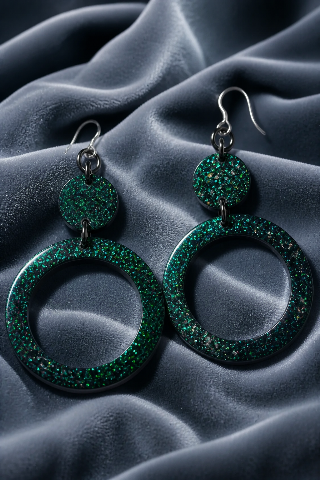 Elegant handmade hypo-allergenic earrings to turn heads ! You deserve this set, take it home D04