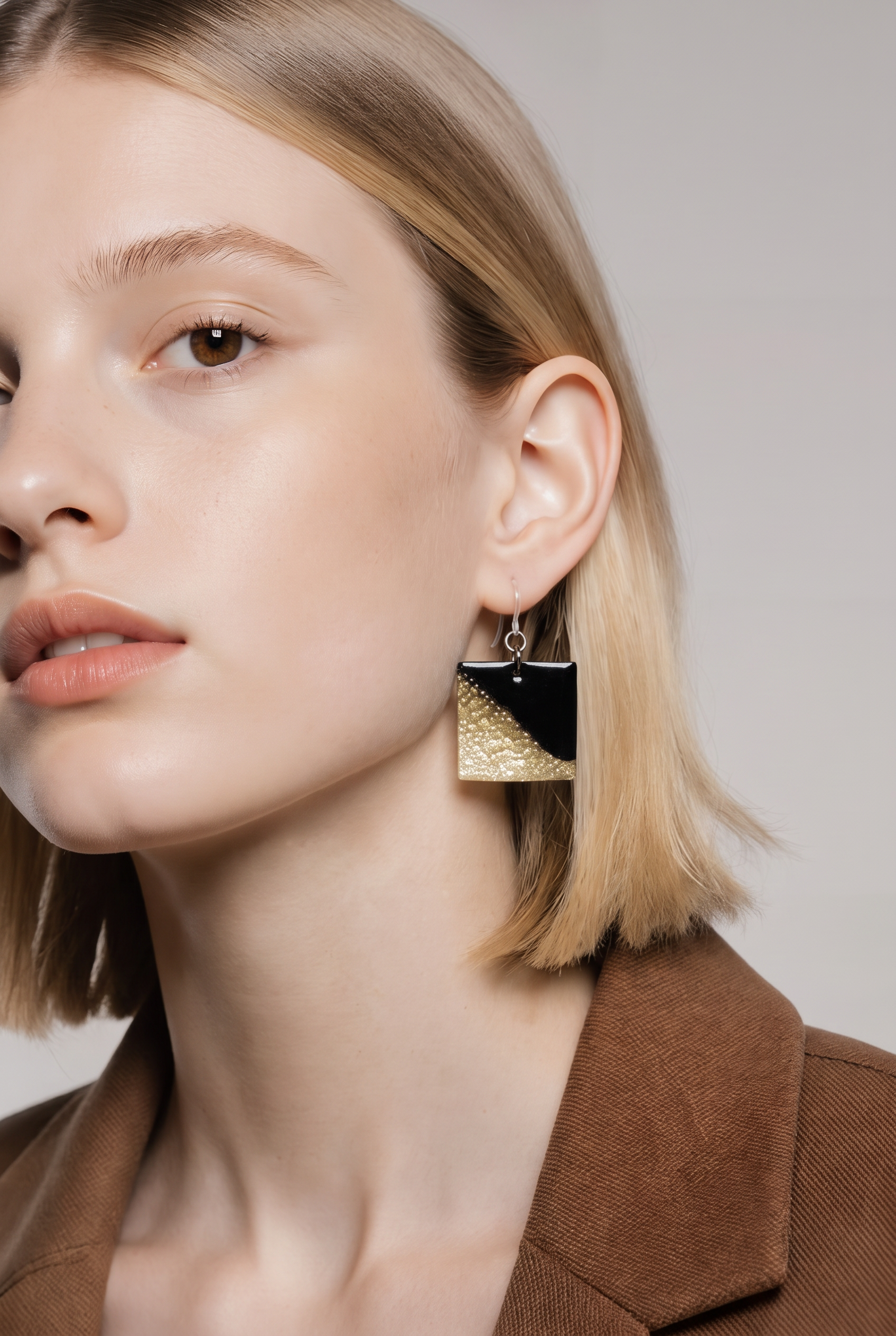 Styliish handmade earrings with comfy hypo-allergenic hooks. Lightweight and can be worn day and night. Made to be enjoyed,  .     C06