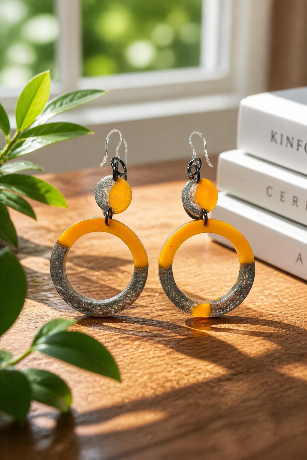 A cool and funky handmade earring. with comfy hypo-allergenic hooks.Head turning to glam your style. Come fetch it now.       B08