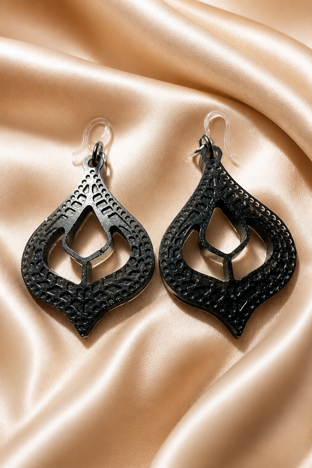 Beautiful elegant handmade earrings with comfy hypo-allergenic hooks. Lightweight and headturning. Yes it can be yours! buy it now ! B05