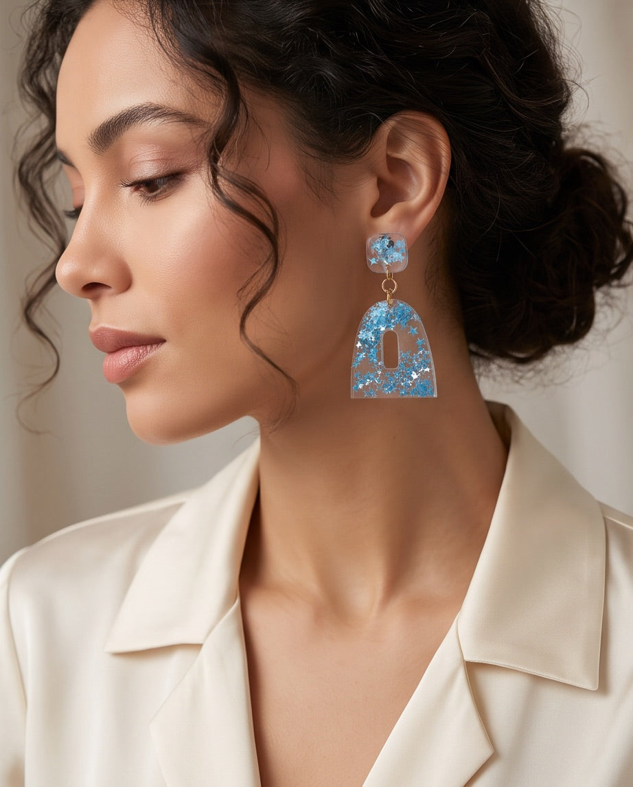 A funky glam handmade earring to glam and sparkle you and any occasion. Day and night parties. You will turn heads with these. Take them now before they are gone.     A02