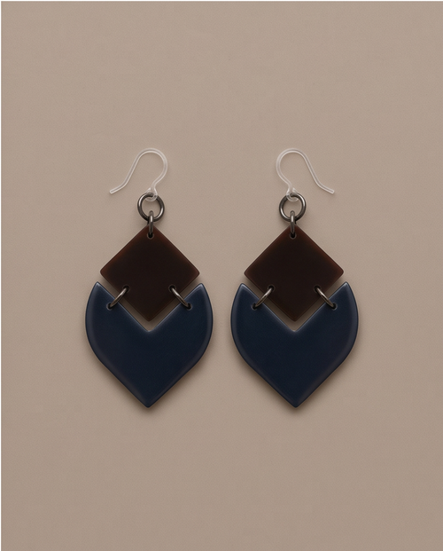 A beautiful rustic refined modern design handmade earrings.Design W04   www.chakor.co.za